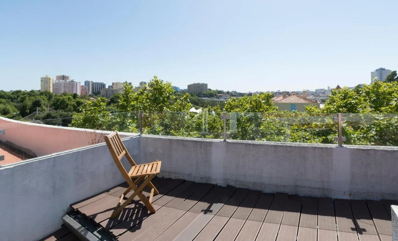 Houze_City Center, 5 Rooms Flat W/ Sunny Terrace Lisboa Portekiz